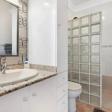 Bright In 90m² Sea View Apartment *