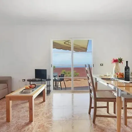 Apartment Bright In 90m² Sea View Puerto de la Cruz (Tenerife)